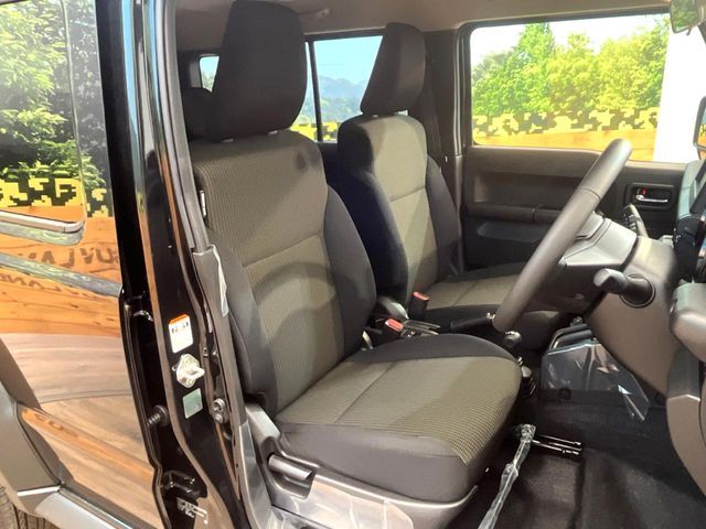 SUZUKI JIMNY NOMADE 2025 Image 31