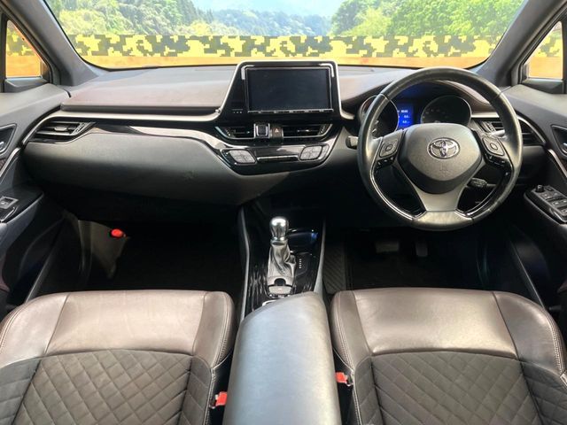 TOYOTA C-HR 2017 Image 31