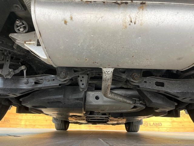 TOYOTA C-HR 2017 Image 31