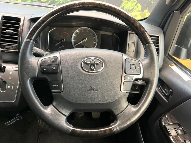TOYOTA HIACE VAN 2WD 2023 Image 31