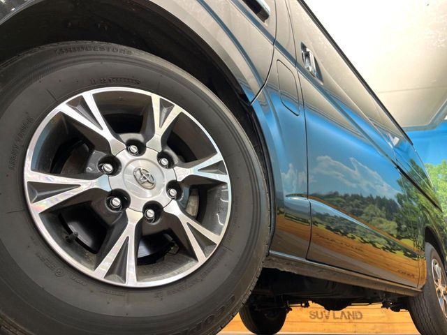 TOYOTA HIACE VAN 2WD 2023 Image 31