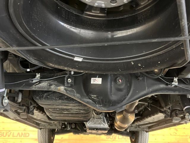 TOYOTA HIACE VAN 2WD 2023 Image 31