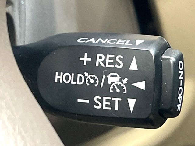 TOYOTA LANDCRUISER PRADO 2023 Image 31