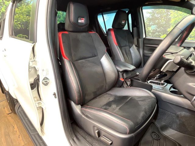 TOYOTA HILUX 4WD 2022 Image 31