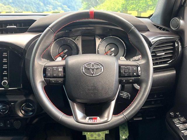 TOYOTA HILUX 4WD 2022 Image 31