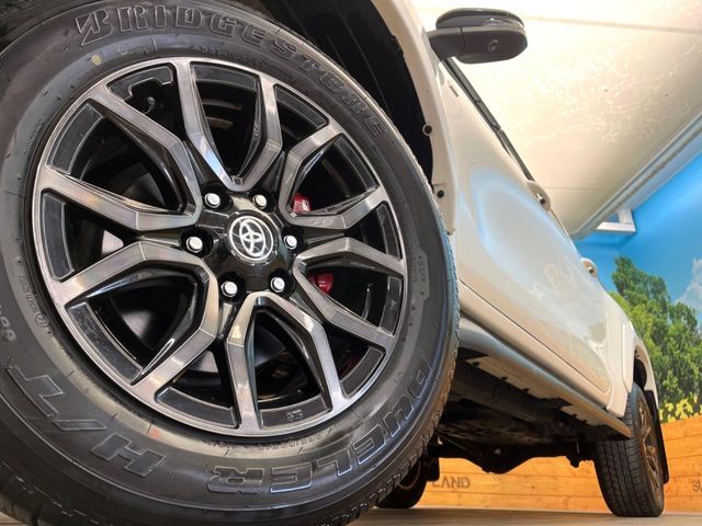 TOYOTA HILUX 4WD 2022 Image 31