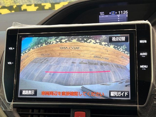 TOYOTA NOAH HYBRID 2018 Image 31