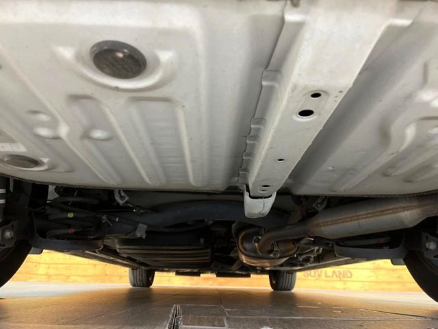 TOYOTA NOAH HYBRID 2018 Image 31