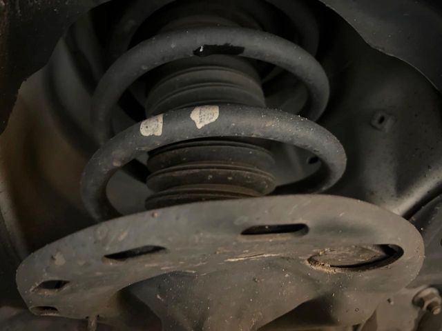 TOYOTA NOAH HYBRID 2018 Image 31