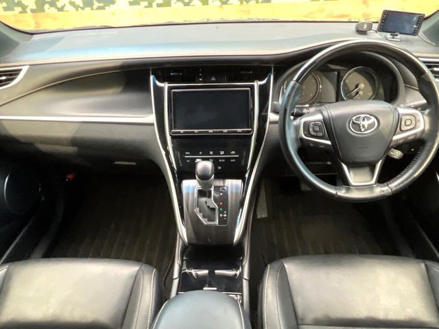 TOYOTA HARRIER 2WD 2017 Image 31