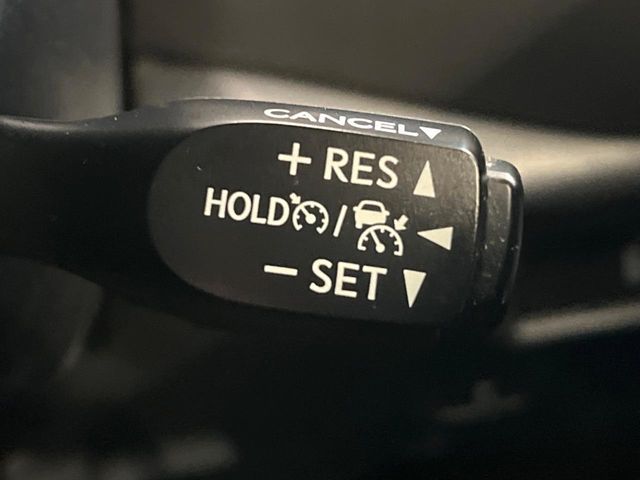 TOYOTA C-HR 2017 Image 31