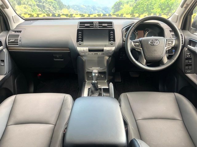 TOYOTA LANDCRUISER PRADO 2023 Image 31