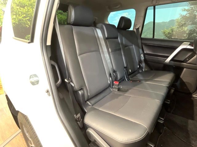 TOYOTA LANDCRUISER PRADO 2023 Image 31