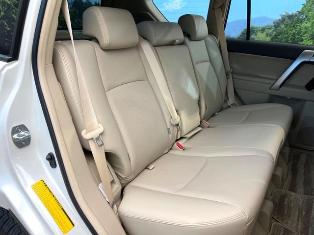 TOYOTA LANDCRUISER PRADO 2023 Image 31