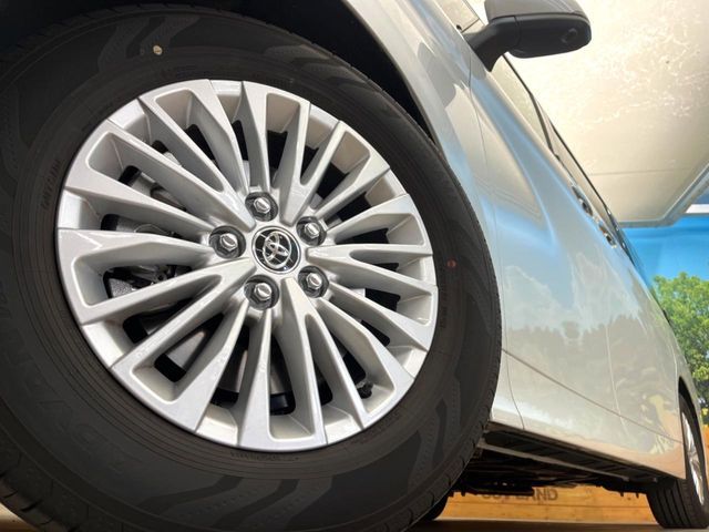 TOYOTA ALPHARD HYBRID 2025 Image 31