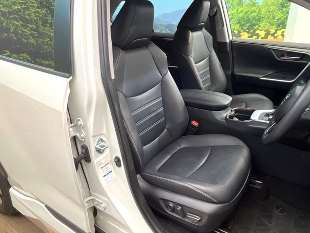 TOYOTA RAV4 HYBRID 4WD 2021 Image 31