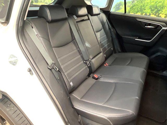 TOYOTA RAV4 HYBRID 4WD 2021 Image 31