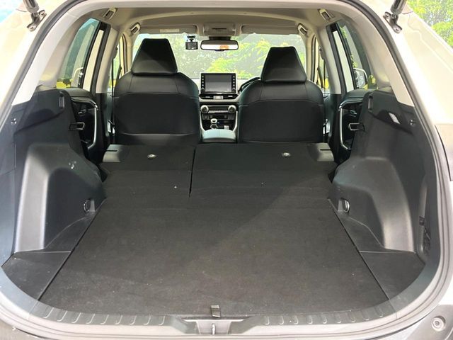 TOYOTA RAV4 HYBRID 4WD 2021 Image 31