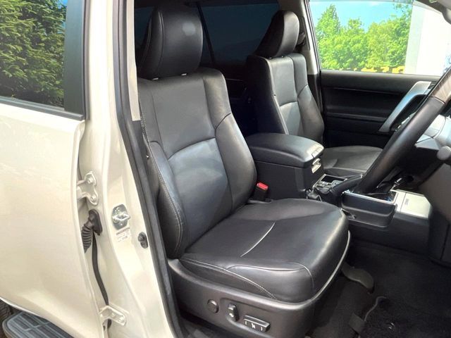 TOYOTA LANDCRUISER PRADO 2022 Image 31