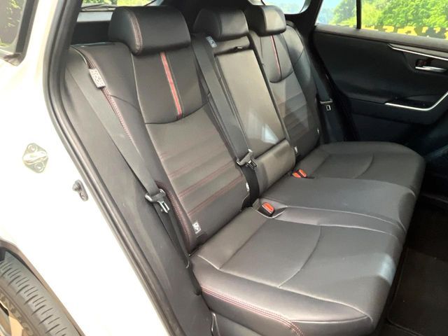 TOYOTA RAV4 PHV 2023 Image 31