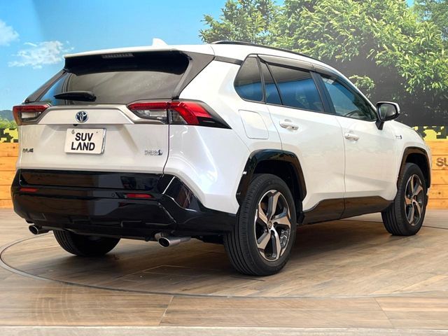 TOYOTA RAV4 PHV 2023 Image 31