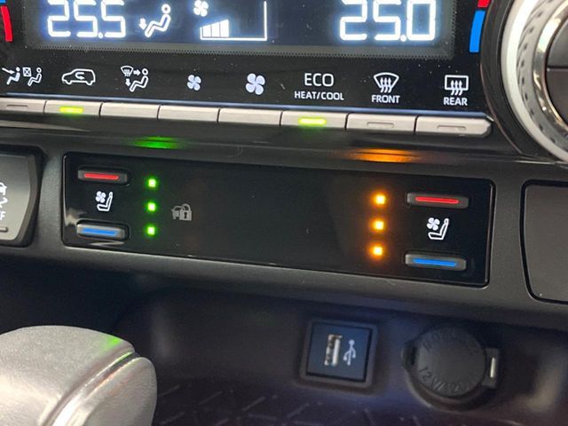 TOYOTA RAV4 4WD 2023 Image 31