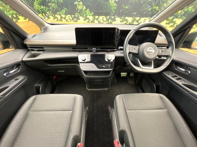 NISSAN SERENA  WG 2023 Image 31