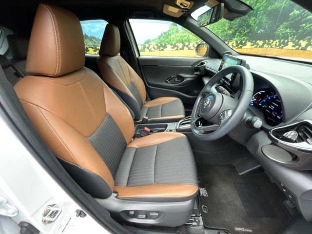 TOYOTA YARIS CROSS HYBRID 2024 Image 31