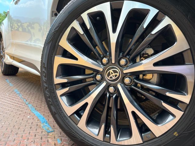 TOYOTA YARIS CROSS HYBRID 2024 Image 31