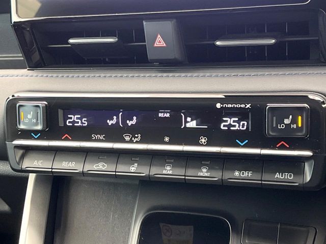 TOYOTA VOXY 2022 Image 31