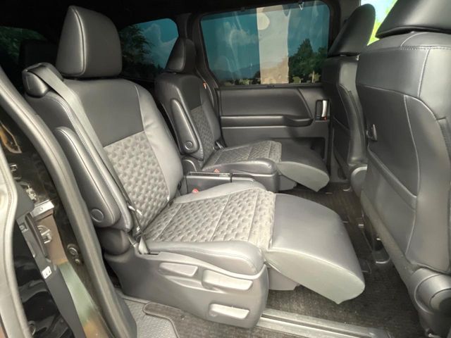 TOYOTA VOXY 2022 Image 31