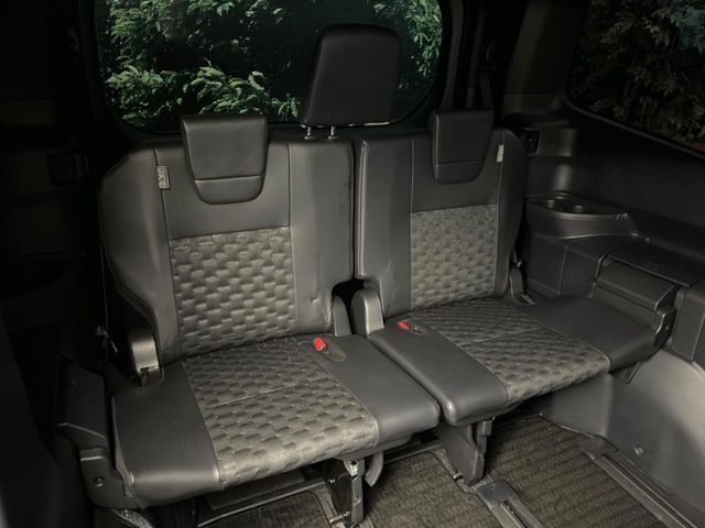 TOYOTA VOXY 2022 Image 31