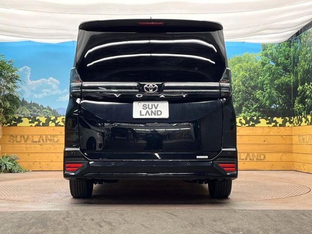 TOYOTA VOXY 2022 Image 31