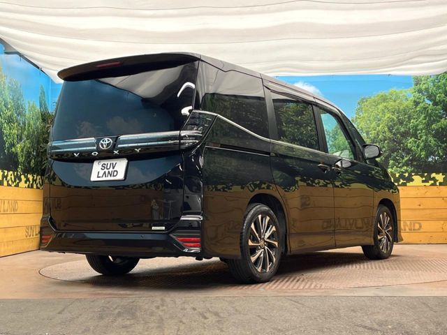 TOYOTA VOXY 2022 Image 31