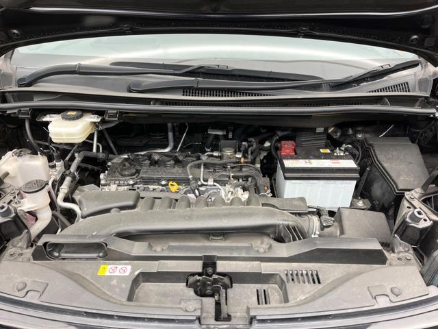 TOYOTA VOXY 2022 Image 31