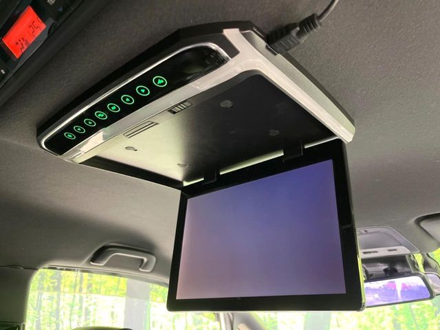 TOYOTA NOAH HYBRID 2018 Image 31