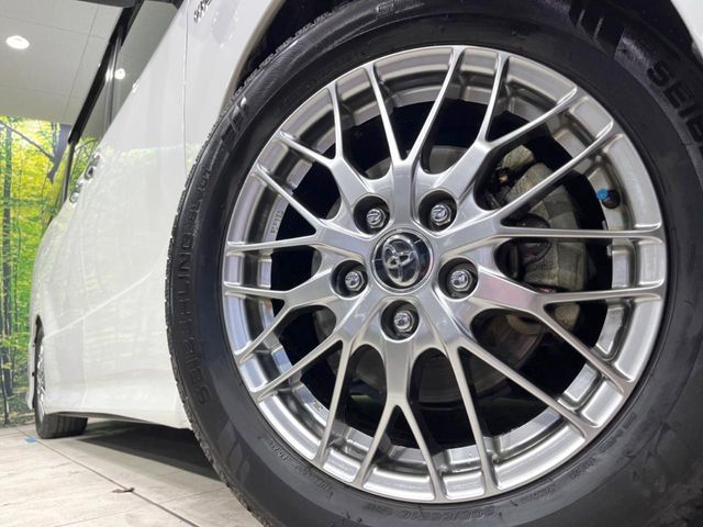 TOYOTA NOAH HYBRID 2018 Image 31