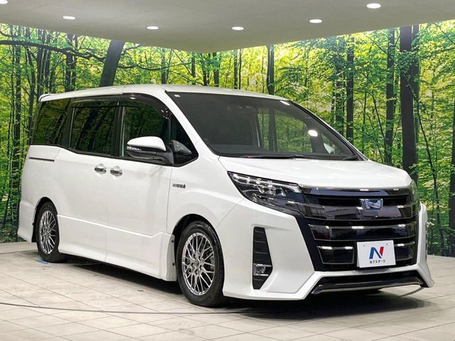 TOYOTA NOAH HYBRID 2018 Image 31