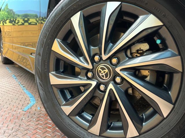 TOYOTA VOXY HYBRID 2023 Image 31