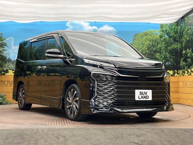 TOYOTA VOXY HYBRID 2023 Image 31