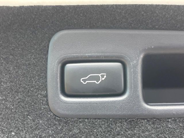 TOYOTA HARRIER HYBRID 2019 Image 31