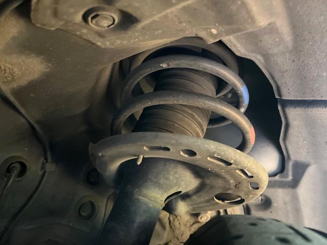 TOYOTA HARRIER HYBRID 2019 Image 31