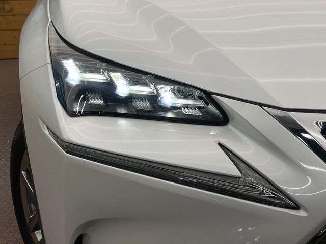 TOYOTA LEXUS NX300H 2015 Image 31