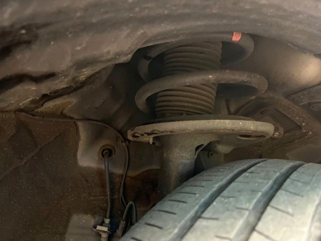 TOYOTA LEXUS NX300H 2015 Image 31