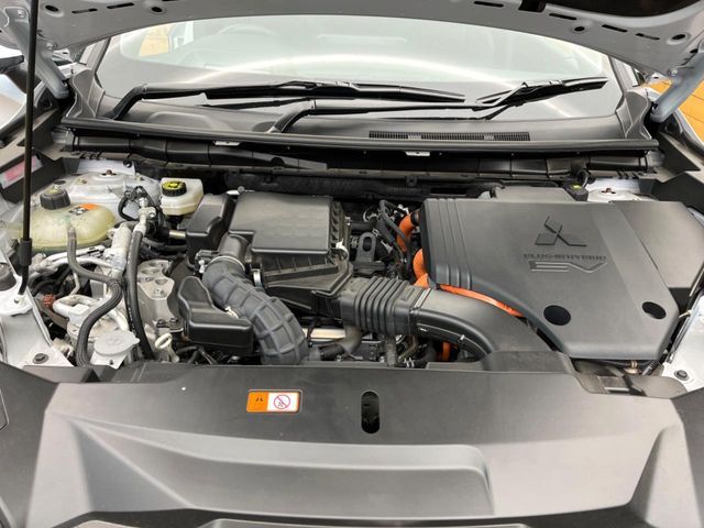 MITSUBISHI OUTLANDER PHEV 2023 Image 31