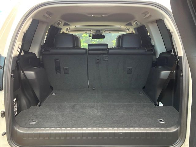 TOYOTA LANDCRUISER PRADO 2022 Image 31