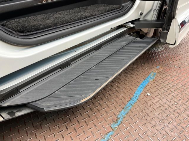 TOYOTA ALPHARD HYBRID 2023 Image 31