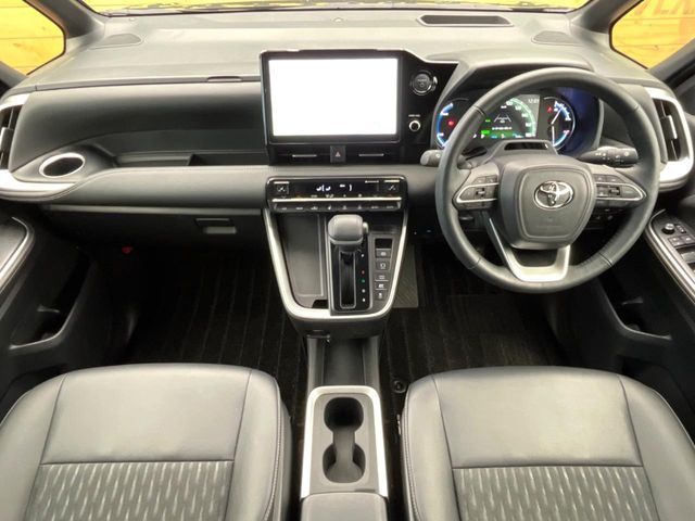 TOYOTA NOAH HYBRID 2024 Image 31