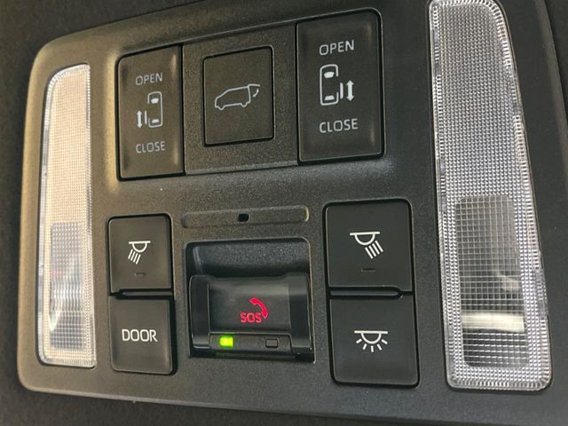 TOYOTA NOAH HYBRID 2024 Image 31