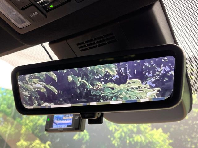 TOYOTA NOAH HYBRID 2024 Image 31